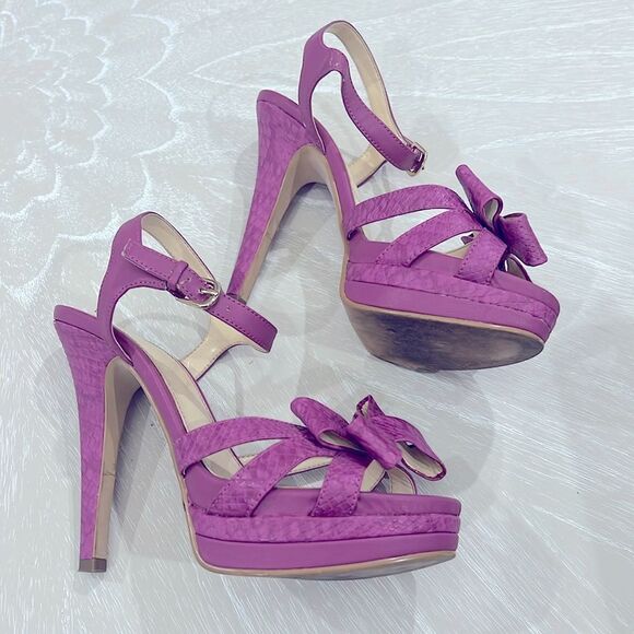 🎀 Isola Snakeskin Heels 8.5 - Picture 4 of 7